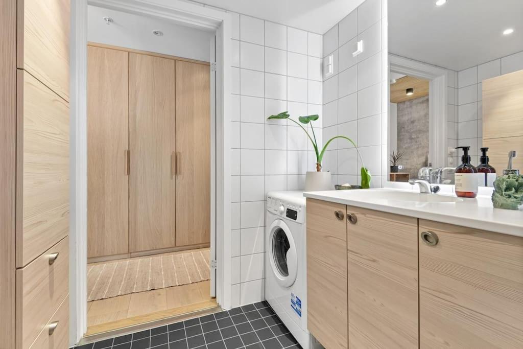 Luxury 2-Bedroom Apartment With Seaview In Oslo City Center Exterior photo